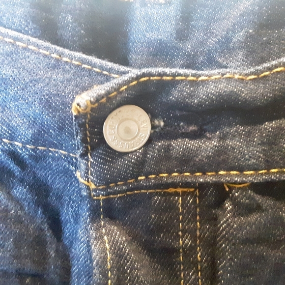Levi Strauss & Co. 501 Button Fly Denim 5-Pocket Jeans Levis Men's 36Wx32L - Picture 5 of 16